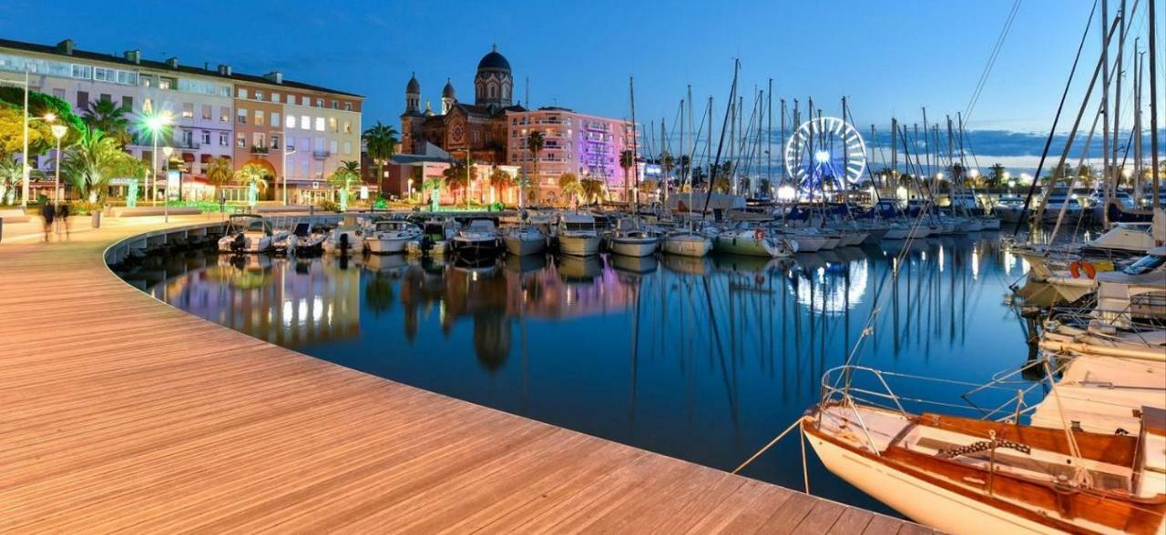 Nouveau F2 Calme Coeur De Ville 1Min De La Plage Saint-Raphaël Eksteriør billede